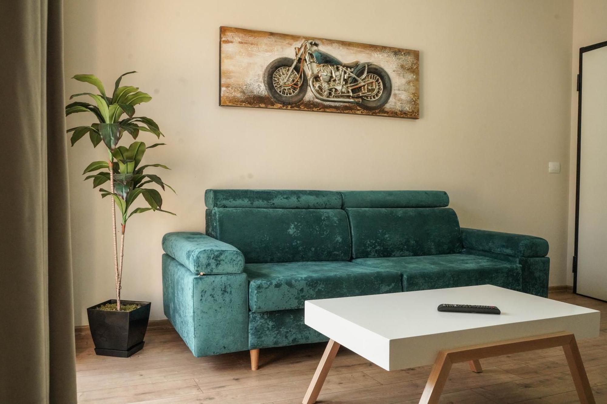 Apartment Haris *